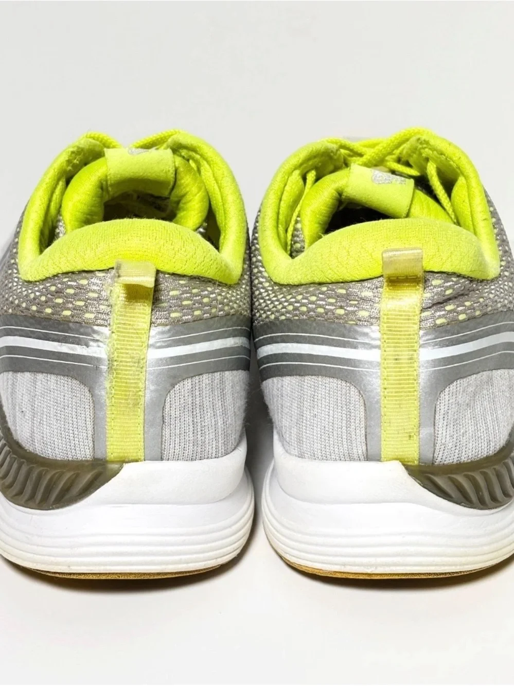 New Balance 711 Shoes Women's size 10 Grey Lime Green Training Sneakers WX711GY